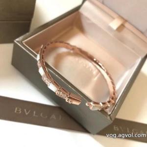 手镯嬉しいポイント人気商品再入荷激安 ブランドBVLGARI