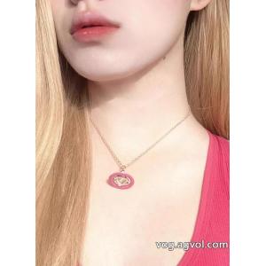 VIVIENNE WESTWOODブランド フェイクネックレス販路限定モデル毎シーズン人気が高い