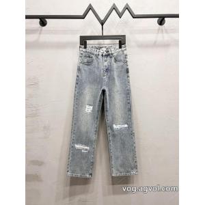 バレンシアガ balenciagaストレートジーンズは男女同型