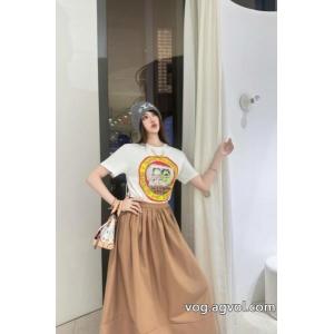 LOUIS VUITTON高級感ある今旬のシルエットバランス偽物 ブランド 販売半袖Tシャツ