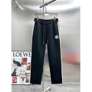 MONCLERスラックスファッション感が急上昇！著名人の着用コピー ブランド 通販