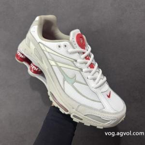 Supreme連名気柱緩衝ランニングシューズ