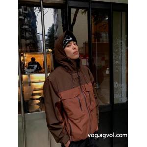 Stone Island 大きなポケットジョイントファスナーゆったりパンチコート