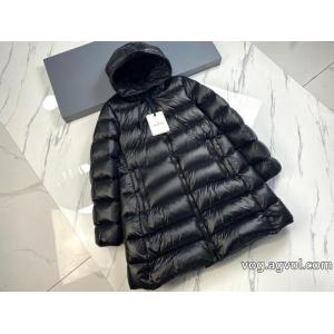 数量限定奇跡の入荷 スタイリッシュ 格好良いアイテムダウンジャケットMONCLERブランド フェイク