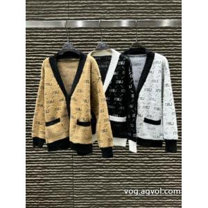 コートMIUMIU大人気商品再入荷! 限定生産品 2026SSコレクションに新着ブランド コピー ショップ