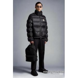 ダウンジャケットMONCLERコピー ブランド 販売大人気！送料込 2026定番新作 激レア 限定