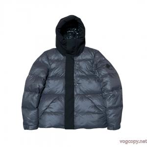 コピー ブランド 販売今人気の上品 セレブ愛用 定番の魅力ダウンジャケットMONCLER