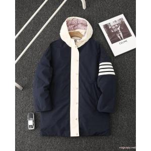 ダウンジャケット専門店 目玉商品  抜群の存在感ブランド コピー 品THOM BROWNE