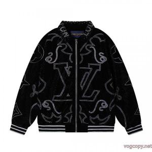 カジュアルに使える 大人の雰囲気たっぷり 存在感大偽物 通販ジャケットLOUIS VUITTON