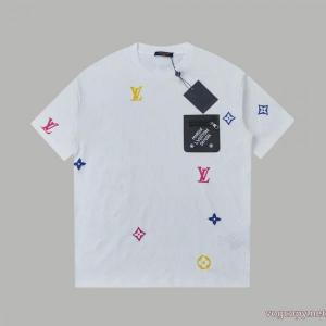 TシャツLOUIS VUITTON現代的な印象 欧米韓流/雑誌  超人気モデル入荷偽物 通販