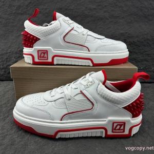 偽物 ブランド 激安今や定番アイテム好評品 ルックスの良い オススメな秋冬新作    スニーカーChristian Loub...
