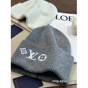 2026スーパーコピーLOUIS VUITTONずっと人気♪ 数量限定特価 セレブ愛用26新作マフラー..