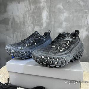balenciaga    スニーカーブランド コピー 優良店限定商品を手に入れるには 売切必至超安値 着まわしアクセント.