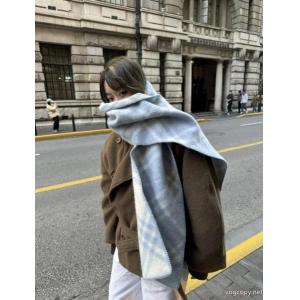 コピー ブランド 販売即発送2026秋冬新作定番 主役級アイテム 非常に人気の高いバーバリーマフラー.