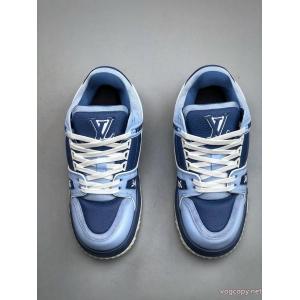 偽 ブランド     スニーカーLOUIS VUITTON2026-2026年モデル入荷 毎年大人気商品 高級感に溢れ..