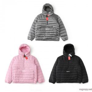 SUPREMEダウンジャケットシンプルなデザイン 絶対欲しい新作 超希少商品コピー 商品 ブランド