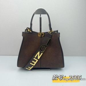 FENDIブランド 偽物 通販    バッグ安定した質感 2026最新入荷 超人気新品..
