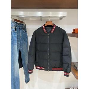 ブランドコピー期間限定激安 大人気商品再入荷! 大人のファッションLOEWEダウンジャケット