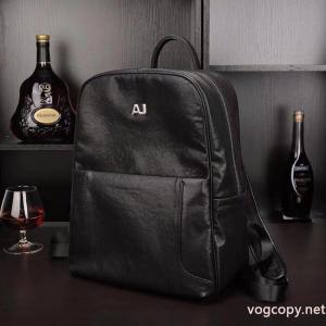 コピー 商品 ブランド    バッグシンプルに着こなしたい 軽くて使いやすい 冬季流行りARMANI..