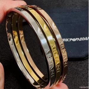 今年の大トレンド ファッション 人気 保温性の高いARMANIコピー 商品 販売    アクセサリー..