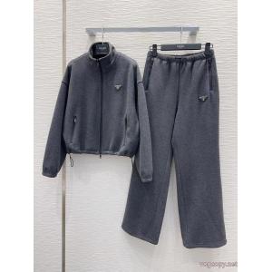 ジャケットドレスアップ効果も抜群 今年流大人っぽさ 今冬のお気に入りスタイルディオールブランド コピー 品..