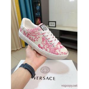 新シーズン  発売極限状態！ 2026年冬の王道ブランド！偽物 通販スニーカーVERSACE
