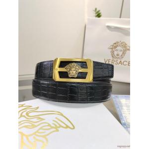 VERSACEブランド 偽物シーンで活躍する 大人の色味  26ss/大人気秋冬コレクション    ベルト..