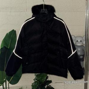 ブランド 偽物ダウンジャケット毎年大人気商品 圧倒的人気アイテム 超激安価格SUPREME