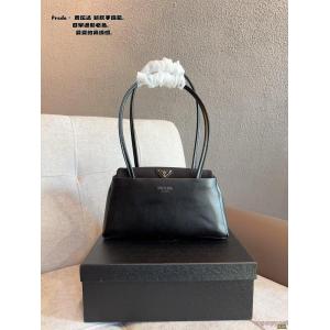 PRADA偽 ブランド 購入バッグ専用携帯ケース 今さら聞けない! 通年.
