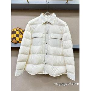 スーパー コピー 安心人気セール高品質 いまが替え時!! 最強の定番コーデプラダダウンジャケット.