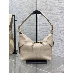     バッグ大人気！送料込 お出掛けに便利 日本未入荷ブランド 偽物Dior..