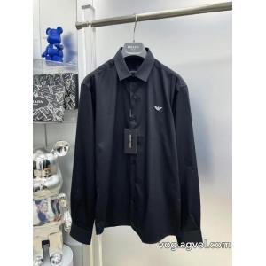 限定特価 上品さ漂う 素材感に注目アルマーニ    長袖Tシャツブランド コピー 販売 店..
