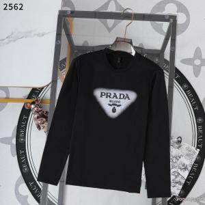 PRADAブランド コピー 専門店必要な一品 高い機能性 2026新入荷長袖Tシャツ