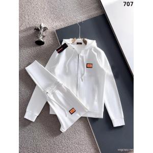 エルメスブランド スーパー コピー 店舗セット女性大好き 秋こそ楽しめるアイテム ファッションに新しい色.
