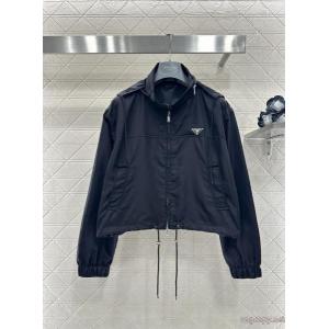 品質保証豊富な 先行販売!! 個性的な秋冬のコーディネートコート偽物 通販PRADA
