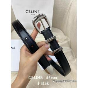 ハイセンス クリスマスプレゼントにも ラグジュアリーの王道ブランド 激安CELINE    ベルト.