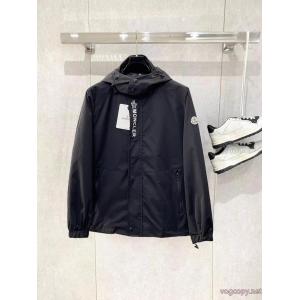 ブランド 偽物 通販ジャケットMONCLER冬の定番スタイル 大注目！ セレブ愛用　26新作
