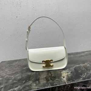 セリーヌブランド コピー 着払い通気性のいい 先行入荷 必要な一品バッグ.