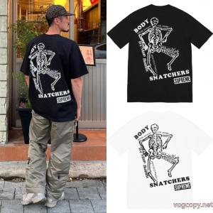 個性的な秋冬のコーディネート 即発送可能 超目玉新作SUPREME半袖Tシャツ偽物 ブランド 販売