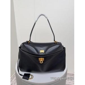 balenciaga    バッグスーパー コピー 通販オススメな秋冬新作 大人気新色 超レア .