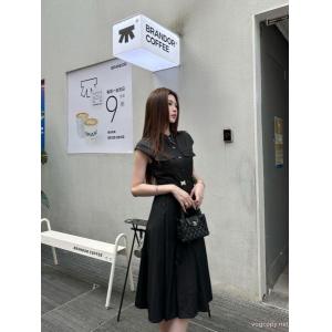 PRADA偽物 通販ワンピース華やかな 爆発的人気オシャレ度がアップ 防热性抜群なデザイン