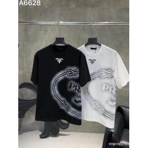 2026ブランドコピーPRADA今年人気定番新作 期待値も高いアイテム 今季流行り半袖Tシャツ