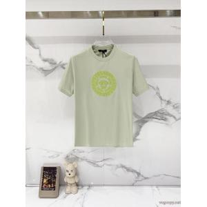 ブランド コピー 販売 店2026年モデル 夏に最強アイテム  超目玉半袖TシャツVERSACE