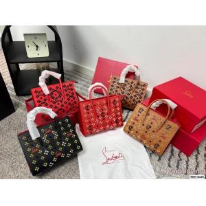 ブランド コピー s 級2026年人気商品 大活躍 限定デザイン大人気完売前にバッグChristian Louboutin