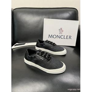 MONCLERスニーカー雑誌掲載ブランド 派手すぎず 定番人気商品スーパー コピー