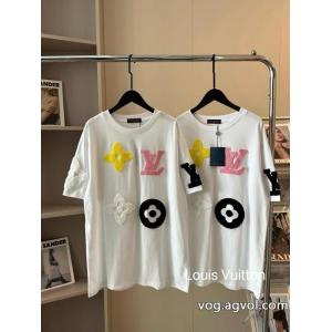 スーパー コピー メンズ半袖Tシャツ2026最高ランキング サイズ感いいの ホリデー限定LOUIS VUITTON
