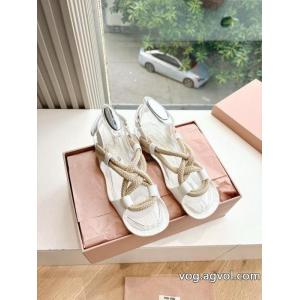 オシャレな逸品 滑らかなレザー 雑誌掲載 こだわり高級ブランド コピー 優良店ミュウミュウブーツ..
