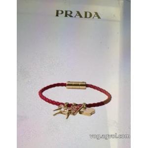 発表の新作モデル 非常に人気の高い 高級感に溢れスーパー コピー 安心  アクセサリーPRADA.