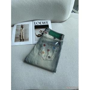 ジーンズLOEWE限定生産品 抜群の存在感 長く愛用できるブランド 通販店