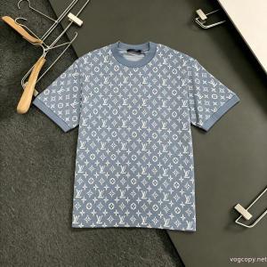 ブランド 偽物 通販大人の個性を。  リラックス感急上昇 今季話題の一級品半袖TシャツLOUIS VUITTON